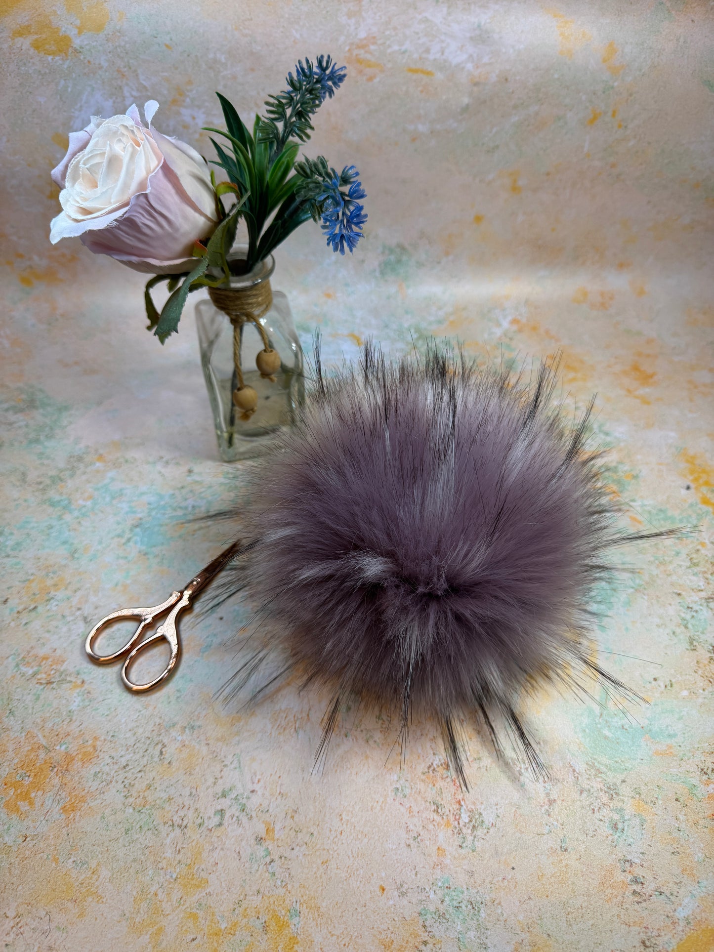 Clematis handmade faux fur pom pom - NEW