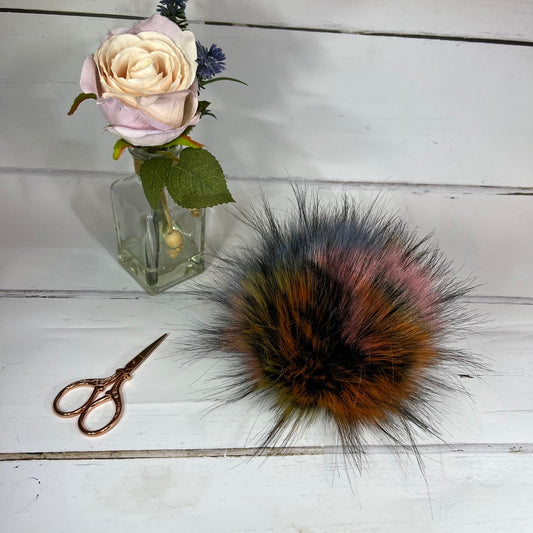 Venice handmade faux fur pom pom