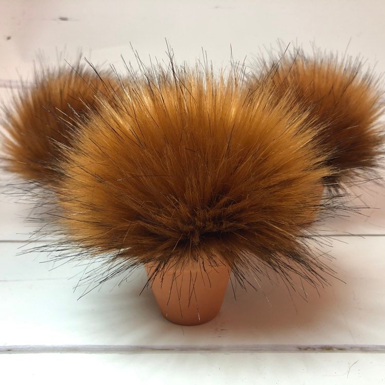Pumpkin Faux Fur pom pom