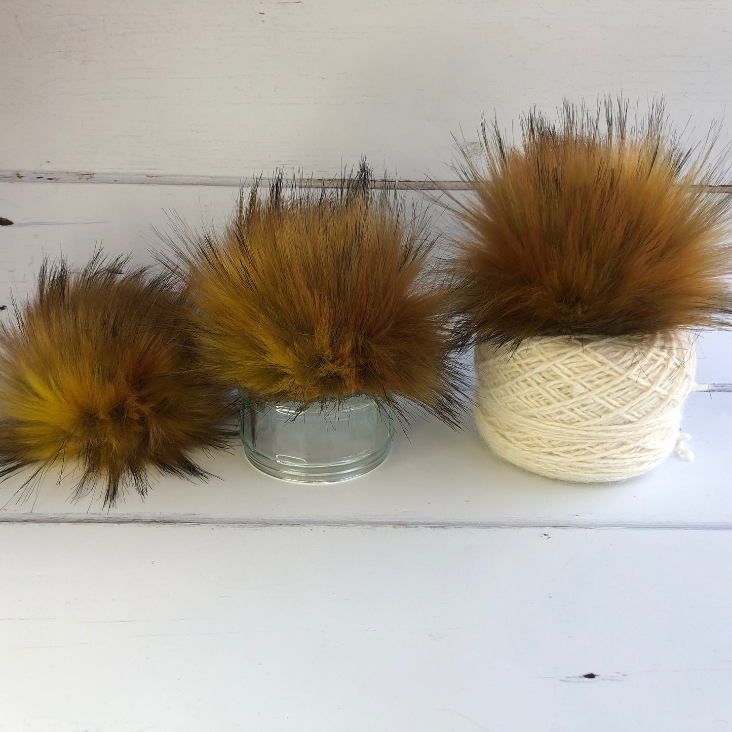 Peachy Keen faux fur pom pom