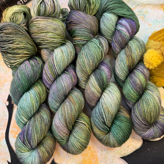 Navarre Silky 4 Ply - Fourth Wing - Hand Dyed Yarn - NEW