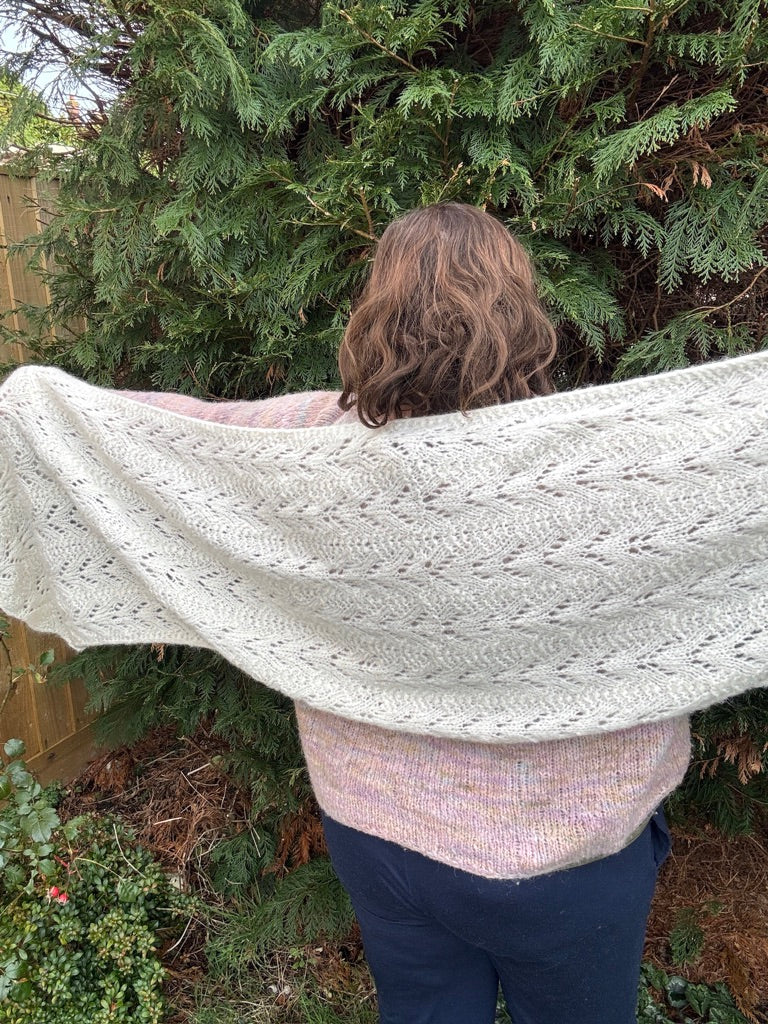 Yorkshire Shawl -  KNITTING Shawl Pattern - Intermediate - NEW