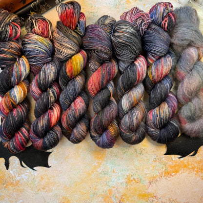 Tairn & Sgaeyl Cosy DK - Fourth Wing - Hand Dyed Yarn - NEW