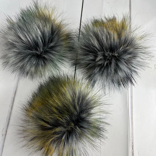 Grey Sunshine faux fur pom pom