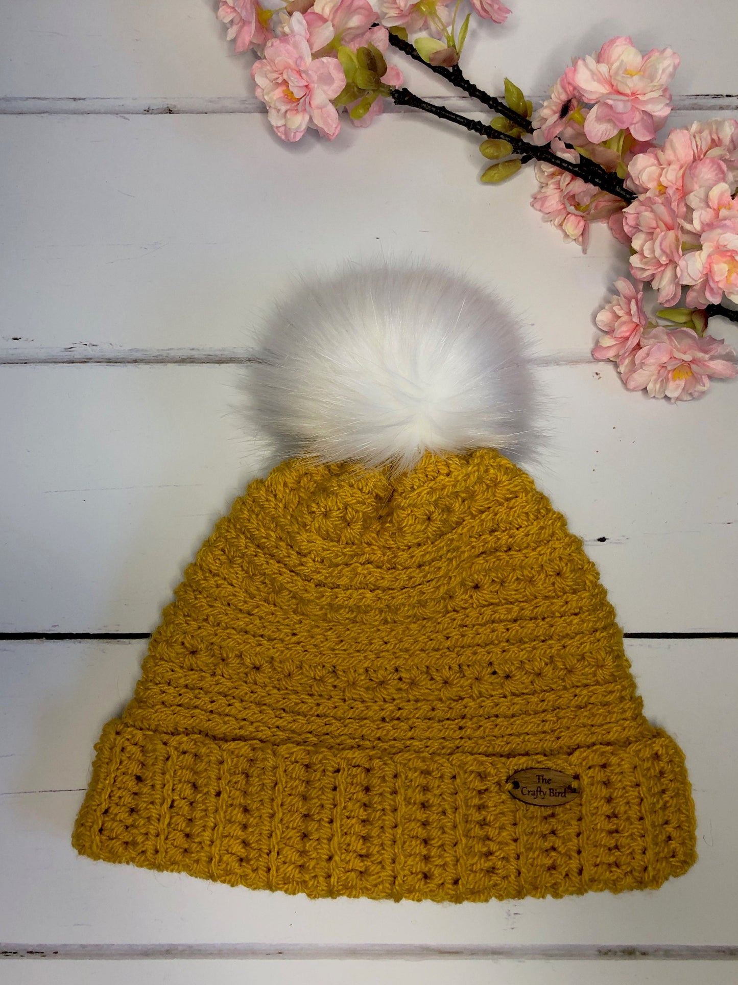 Star Crochet pom pom hat pattern - Intermediate